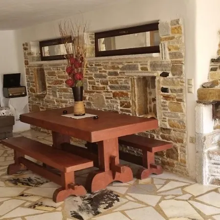 Апартаменты Tolis *