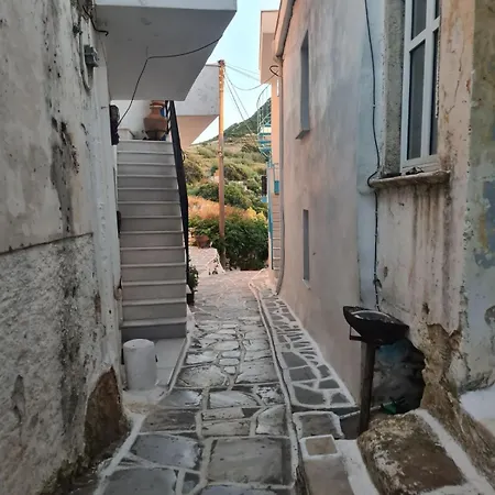 Апартаменты Tolis *