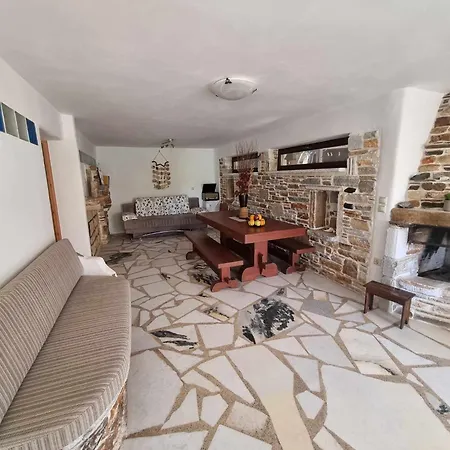 Апартаменты Tolis